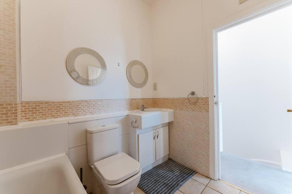Comfortable Double Room For Your London Getaway Exterior photo