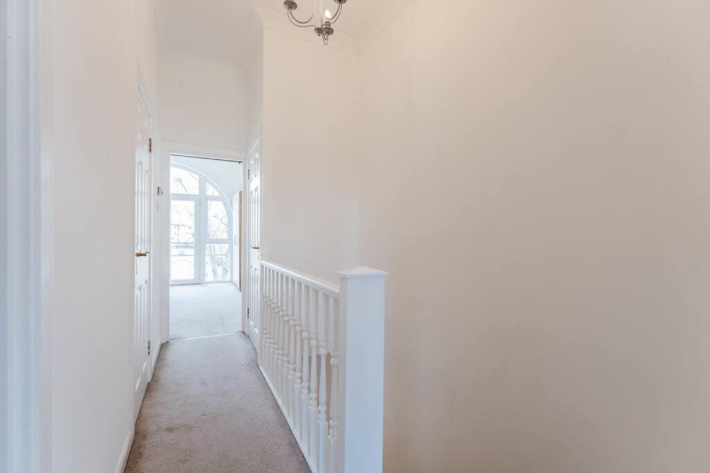 Comfortable Double Room For Your London Getaway Exterior photo
